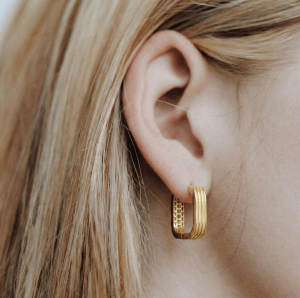 Aelani zlatne naušnice